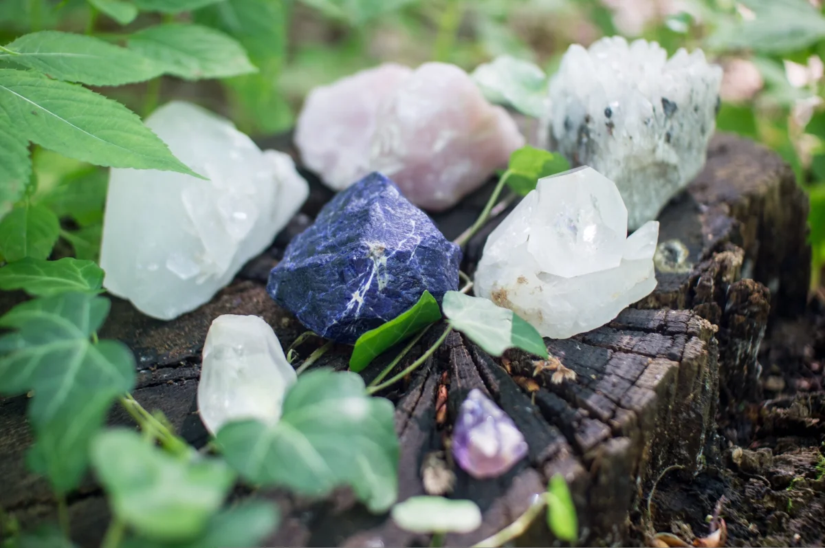 Piedras energéticas: cómo elegirlas y dónde ubicarlas en tu casa